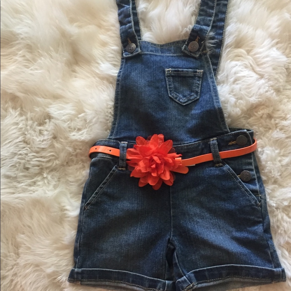 Jean suspenders w flower belt